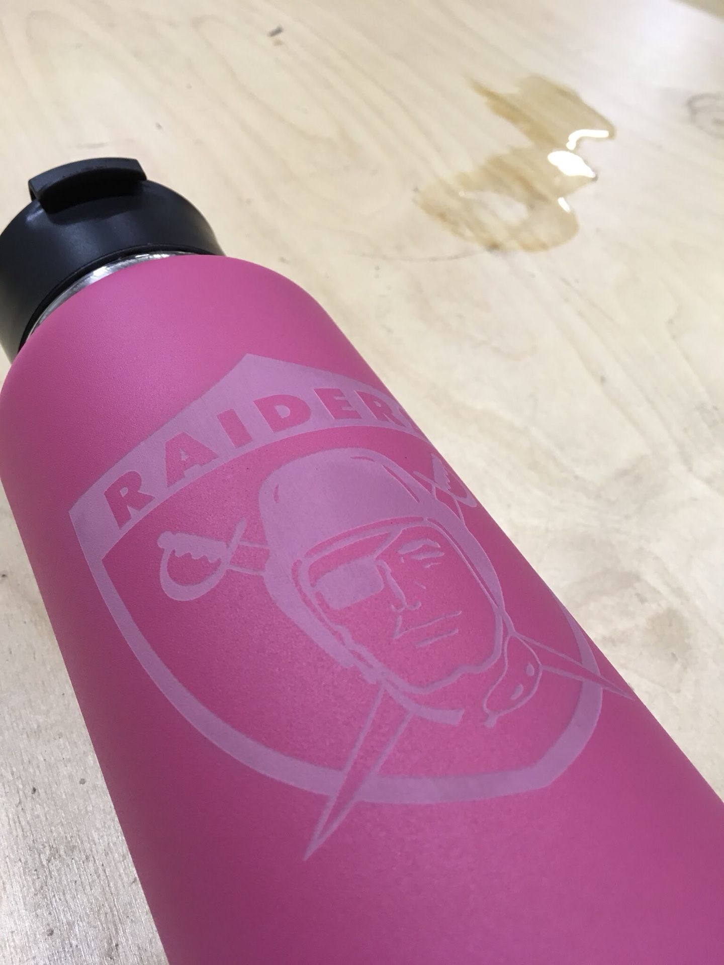 RAIDERS PINK HYDRAPEAK WATER BOTTLE BRAND NEW for Sale in Cypress, CA -  OfferUp