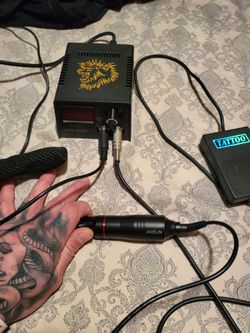 Javelin Rotary Pen Style Tattoo Machine,with foot Peddal Nd Power Supply,,no Ink Or Needle Cartridges. Used  4 Times On Self,,asking For 40 No Less.