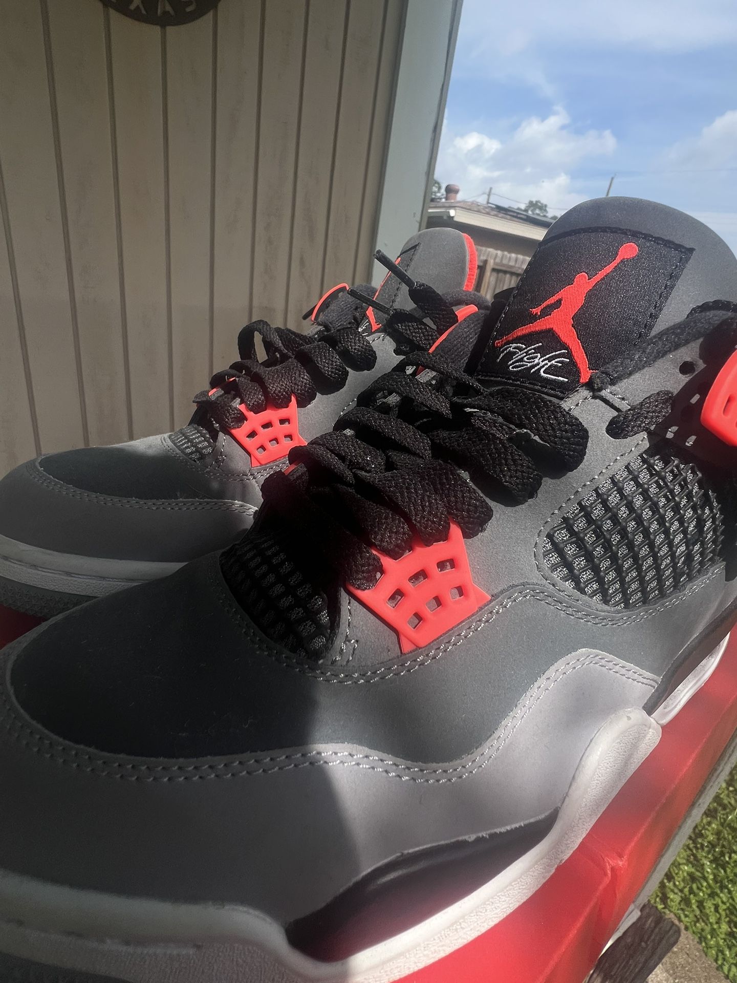 Jordan 4 Infrared