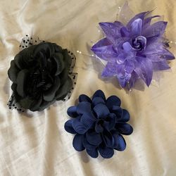 Hair Clips Or Flower Clips 