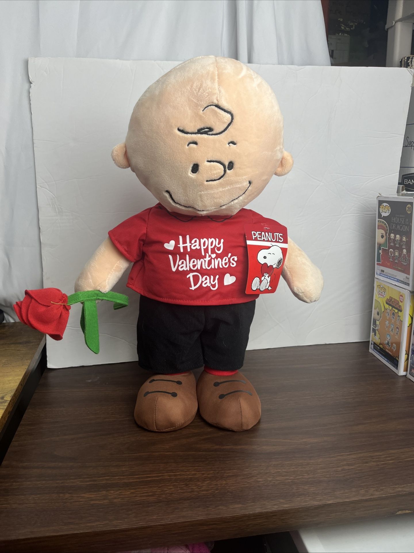Dan Dee Peanuts Charlie Brown 2023 Valentines Day Plush Porch Greeter 285947