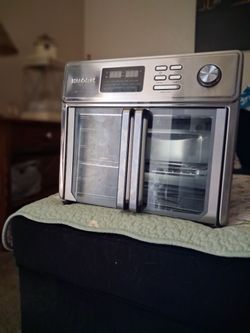 CONVECTION/AIR FRYER OVEN
