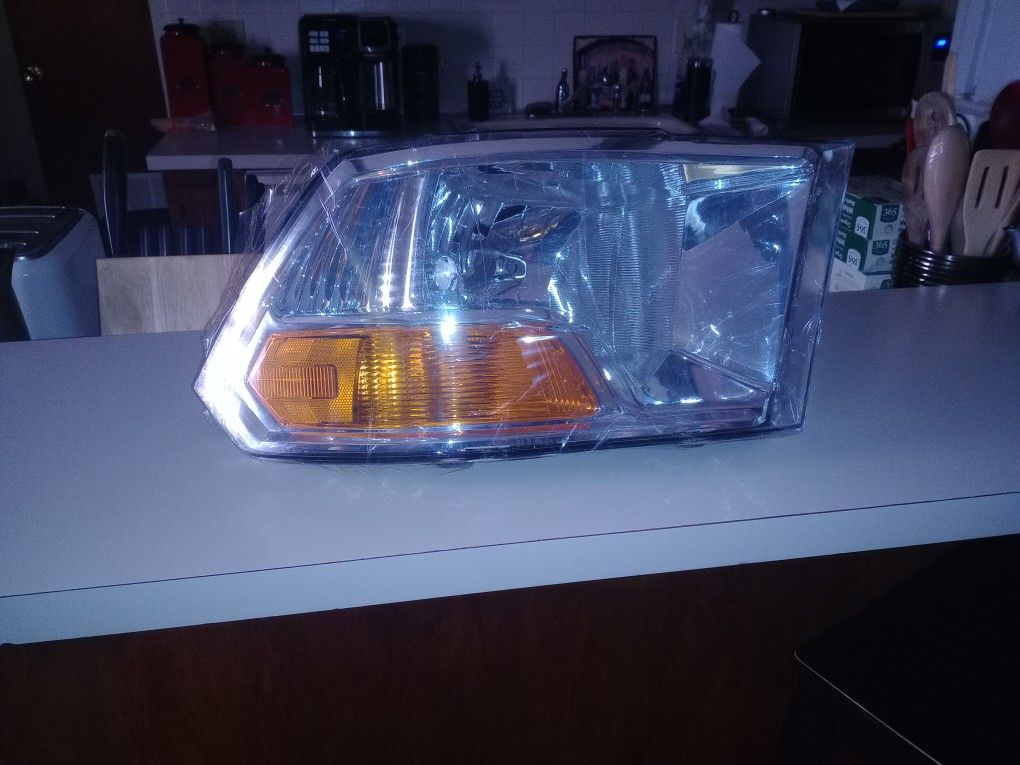 Passenger Side Headlight Assembly