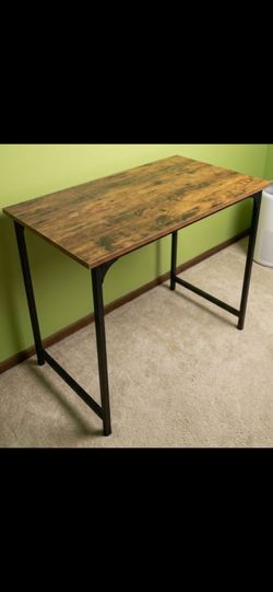 Basic wood top metal frame desk