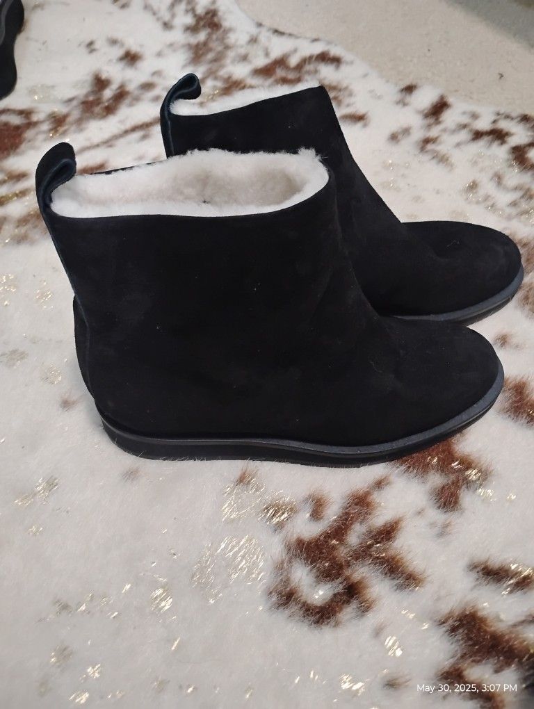Black Winter Boots