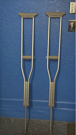 New Medical Crutches – Multiple Sizes Available