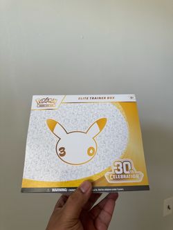 30th Celebration Elite Trainer Box Pokemon