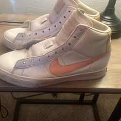 Nike Used Tennis Shoes Size 8