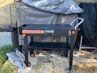 Grill cart