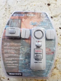 Door alarm for pool or hottub