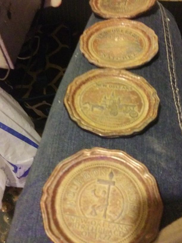 4 Vintage Metal Ash Tray From New Orleans Bourbon Street. Birth Placeof Jazz