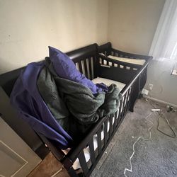 Huge Ass Baby Crib 