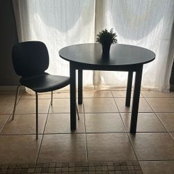 4 Piece IKEA Dining Table & Chairs 
