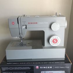 Sewing Machine Singer Heavy Duty