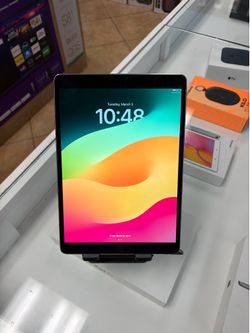 Apple iPad Pro 10.5Inch 256GB iOS 17.7.10