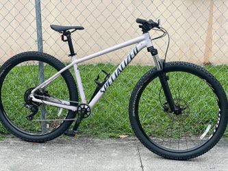 Specialized Rockhopper MTB, 29” Wheels