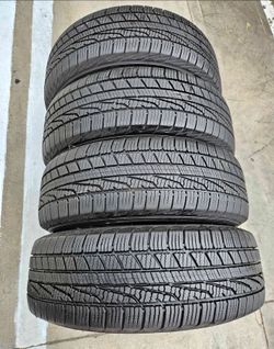 225/65/17 Goodyear 80% de vida las 4