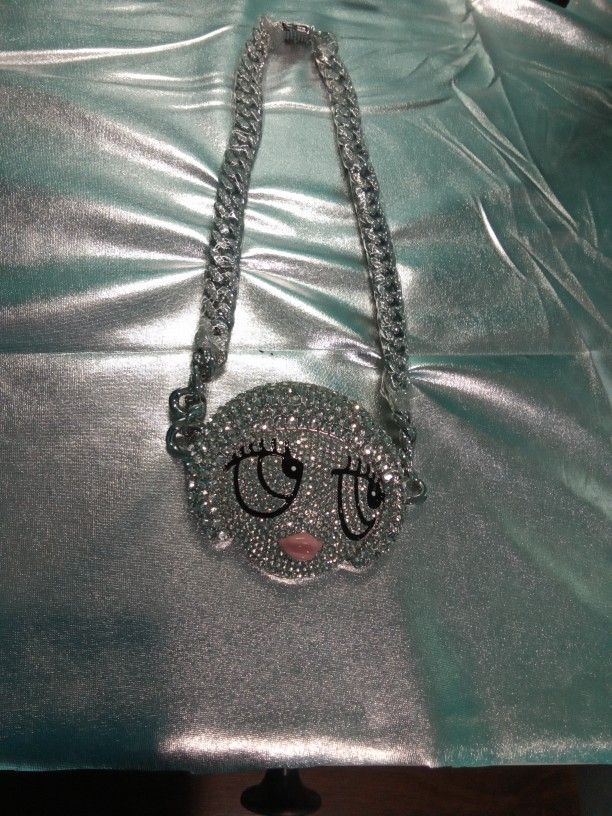 Ice Spice Chain 