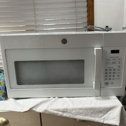 Frigidaire Over The Range Microwave 
