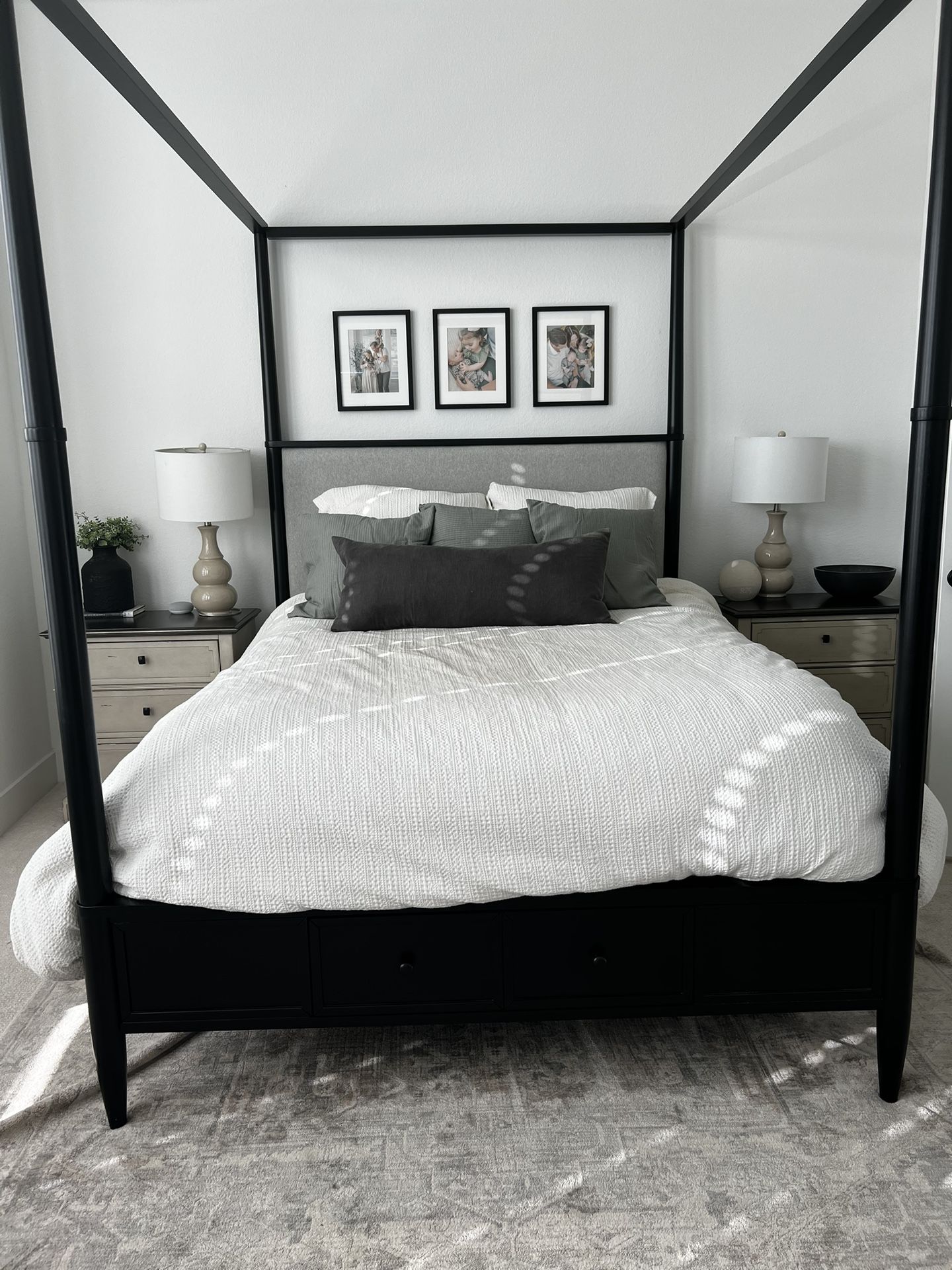 Black Modern Queen Canopy Bed with Storage