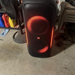 Jbl 710