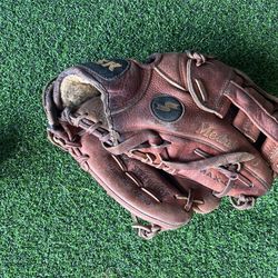 SSK pro infielders glove 11 1/4 