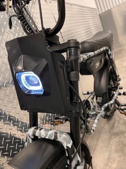 750 Watt Electric E-Bike, 35Mph, Miami Style, 20x4.0 Fat Tire