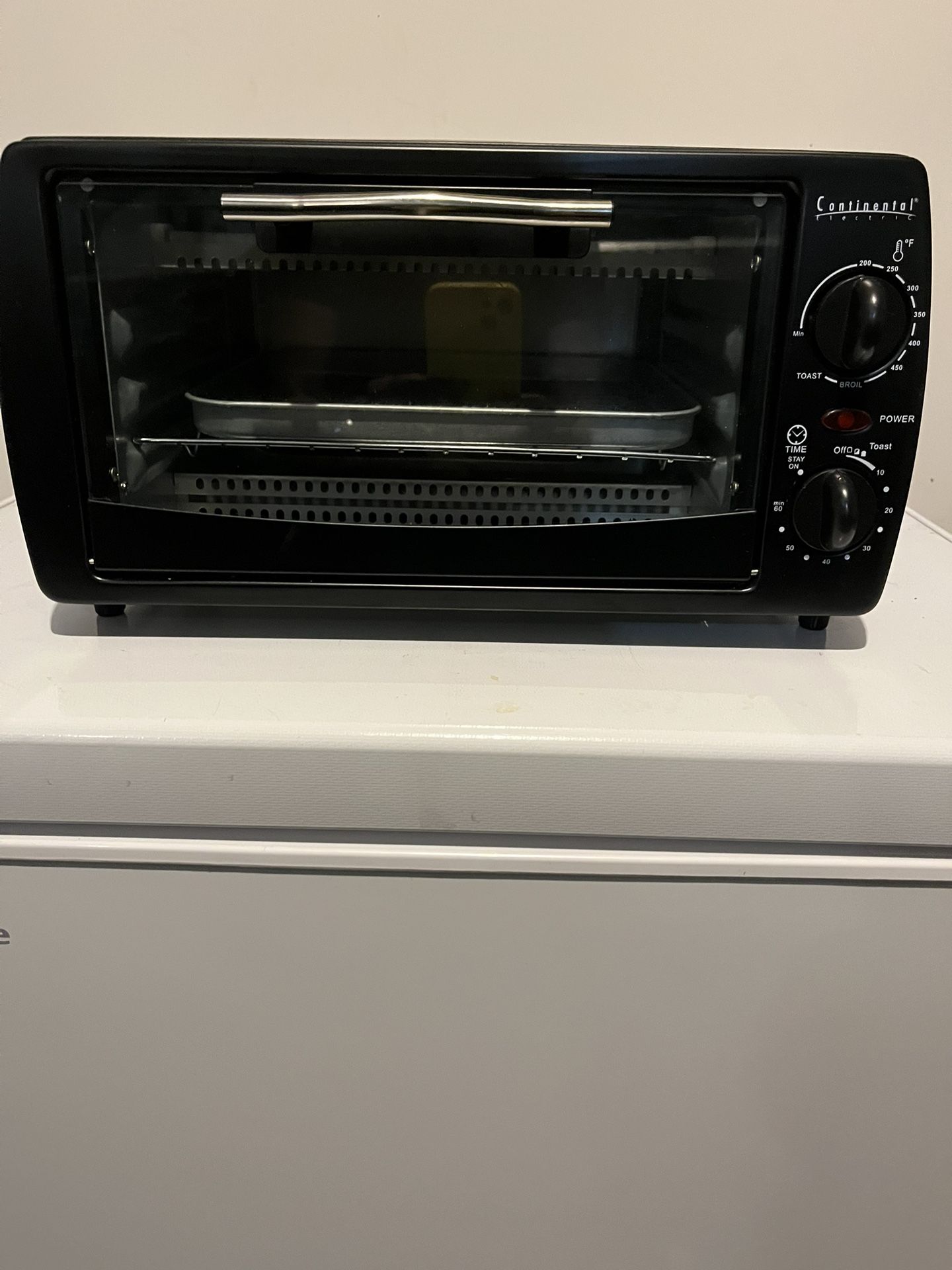 Continental Toaster Oven