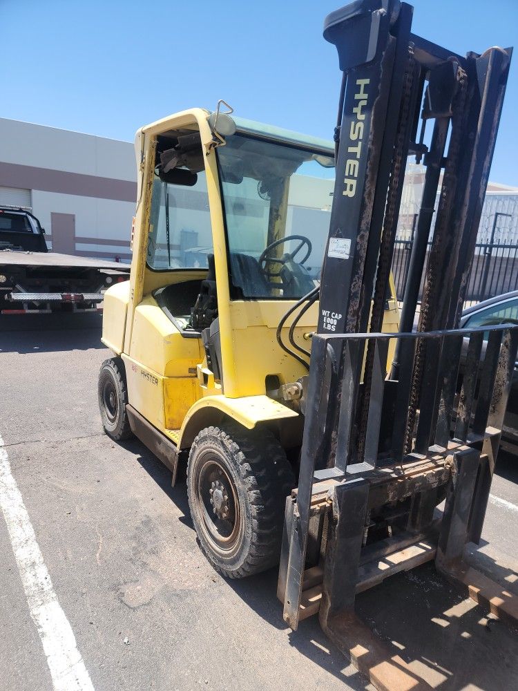 heister 80 forklift #8000 lifting