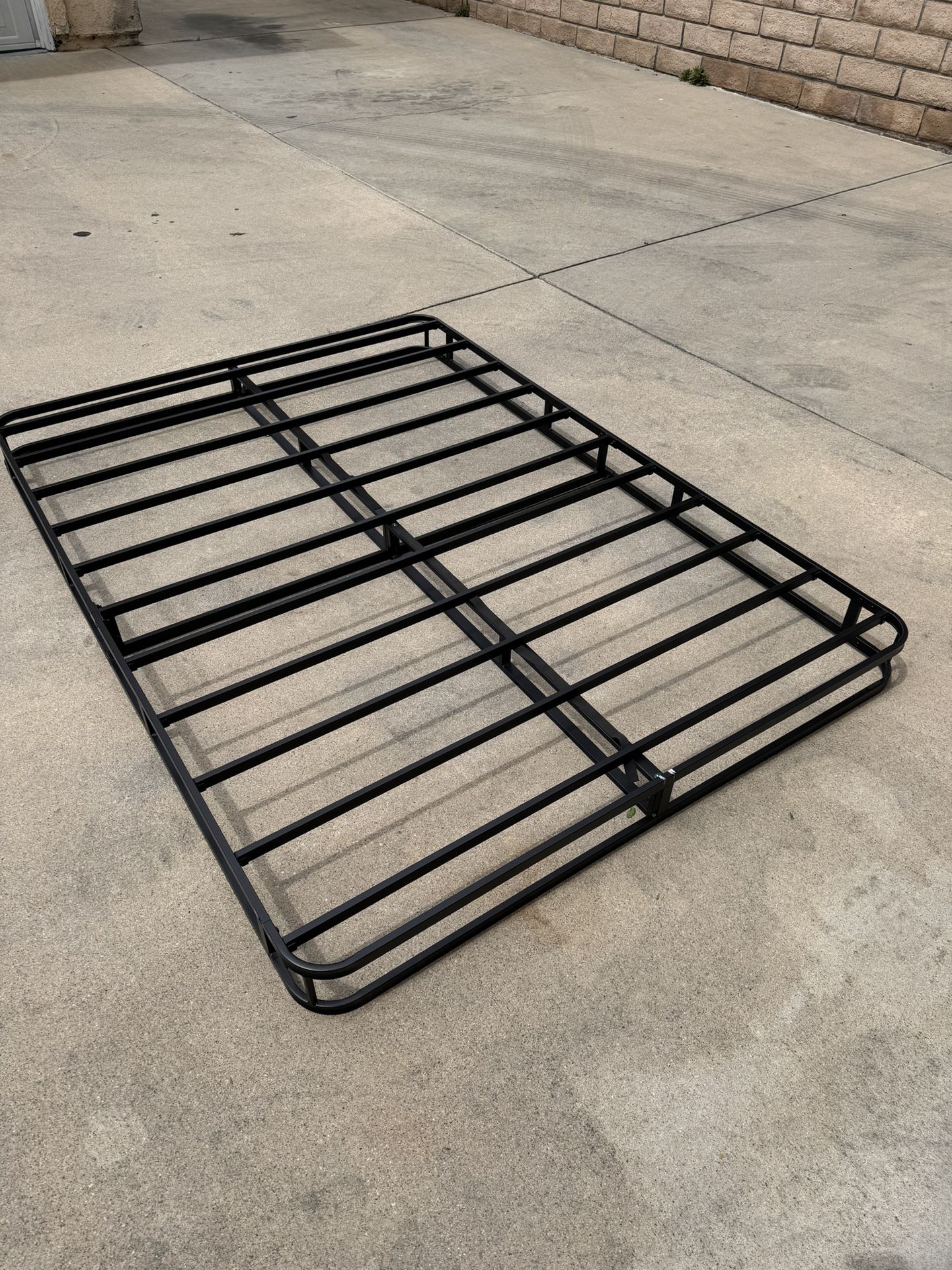 Metal Platform Bed Frame 