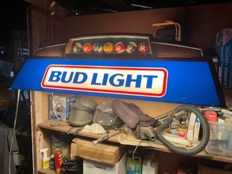 Vintage 1983 Bud Light Billiard Table Light Electric with Pool Ball Display