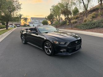 2015 Ford Mustang V6 Convertible