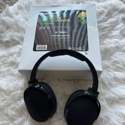 Headphones 