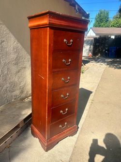 TALL WOOD DRESSER