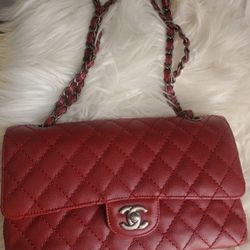 Chanel shoulder bag red