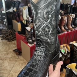 Boots Aligator