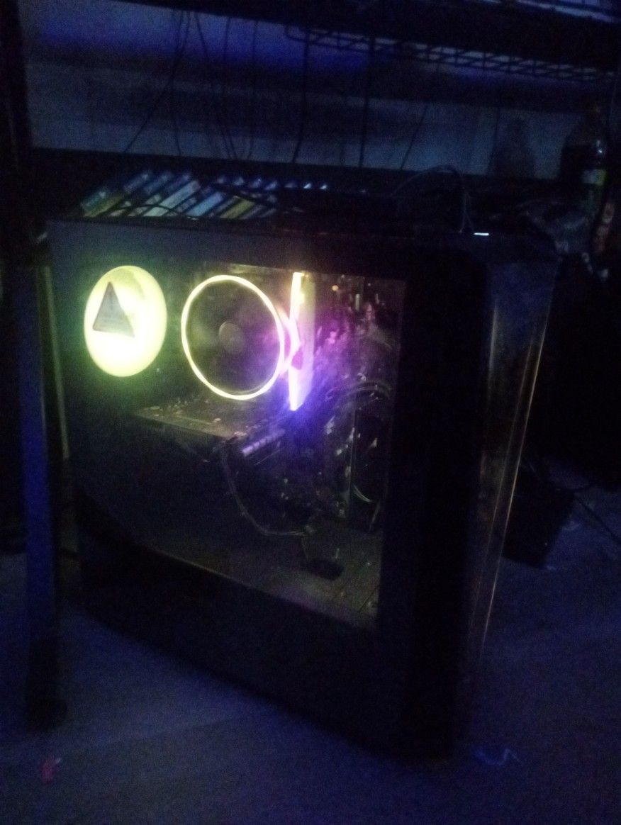 Custom Gaming PC (Trades Or 1k Cash)