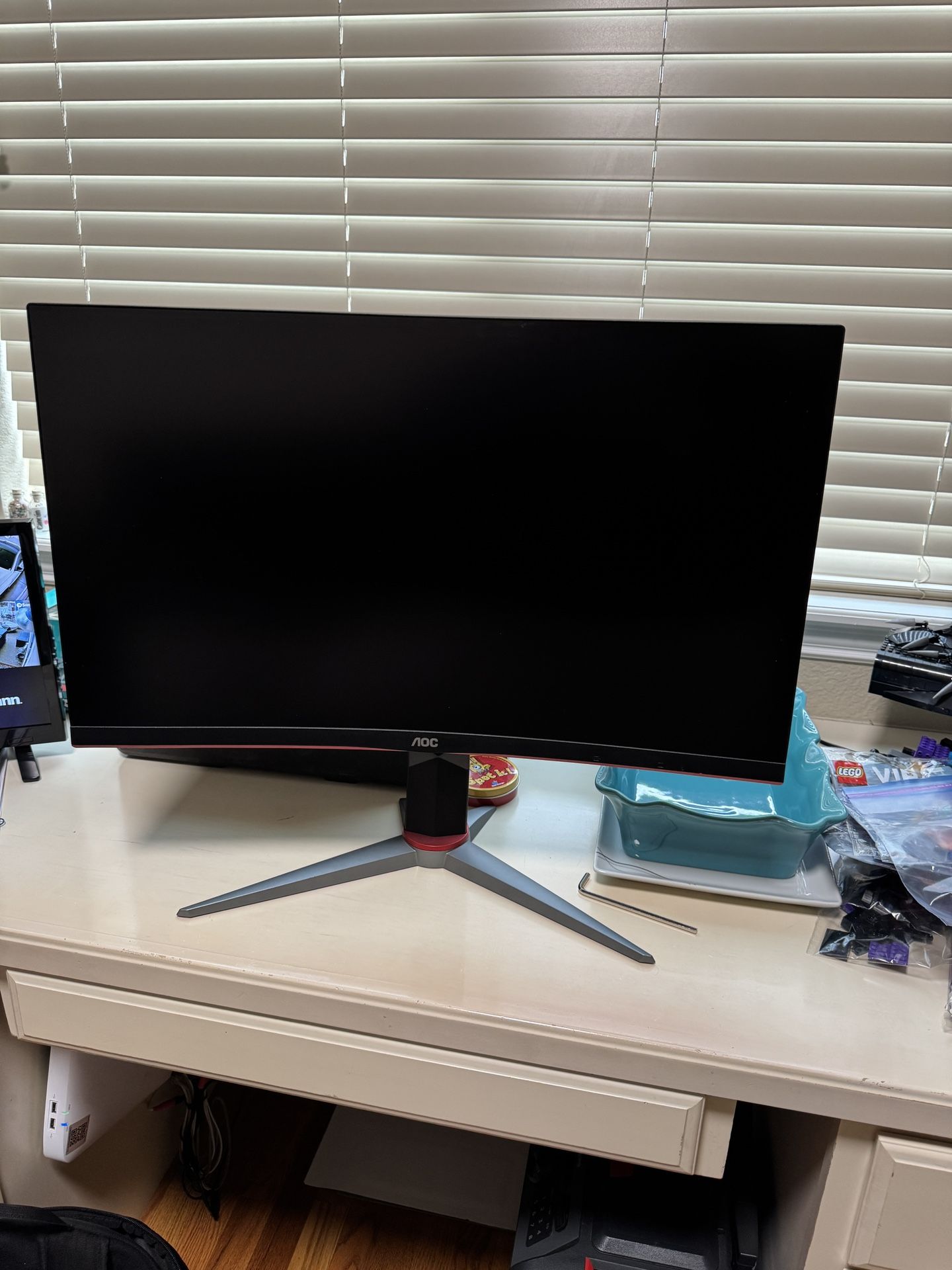 AOC 27’ 2k Monitor 144hz 1ms Response Time Curved