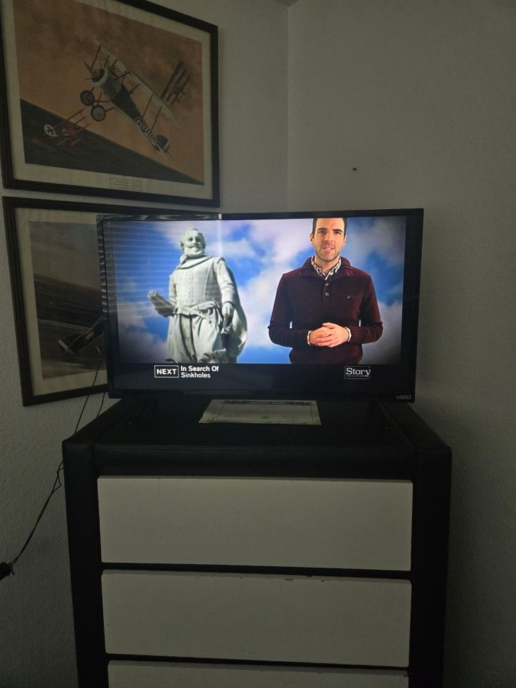 Vizio 32" Tv