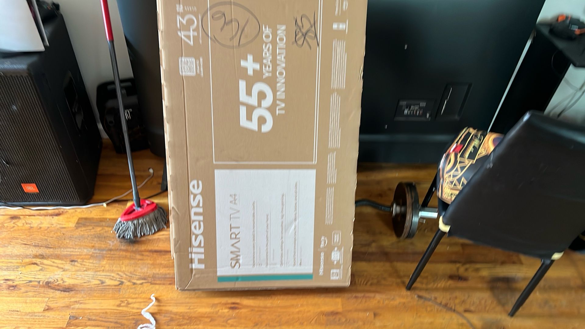 Hisense Tv 43”