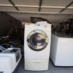 Samsung Washer and Dry ( can be sold separately) 