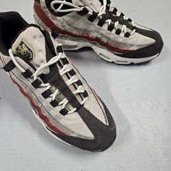 Nike Air Max 95 Social F.C