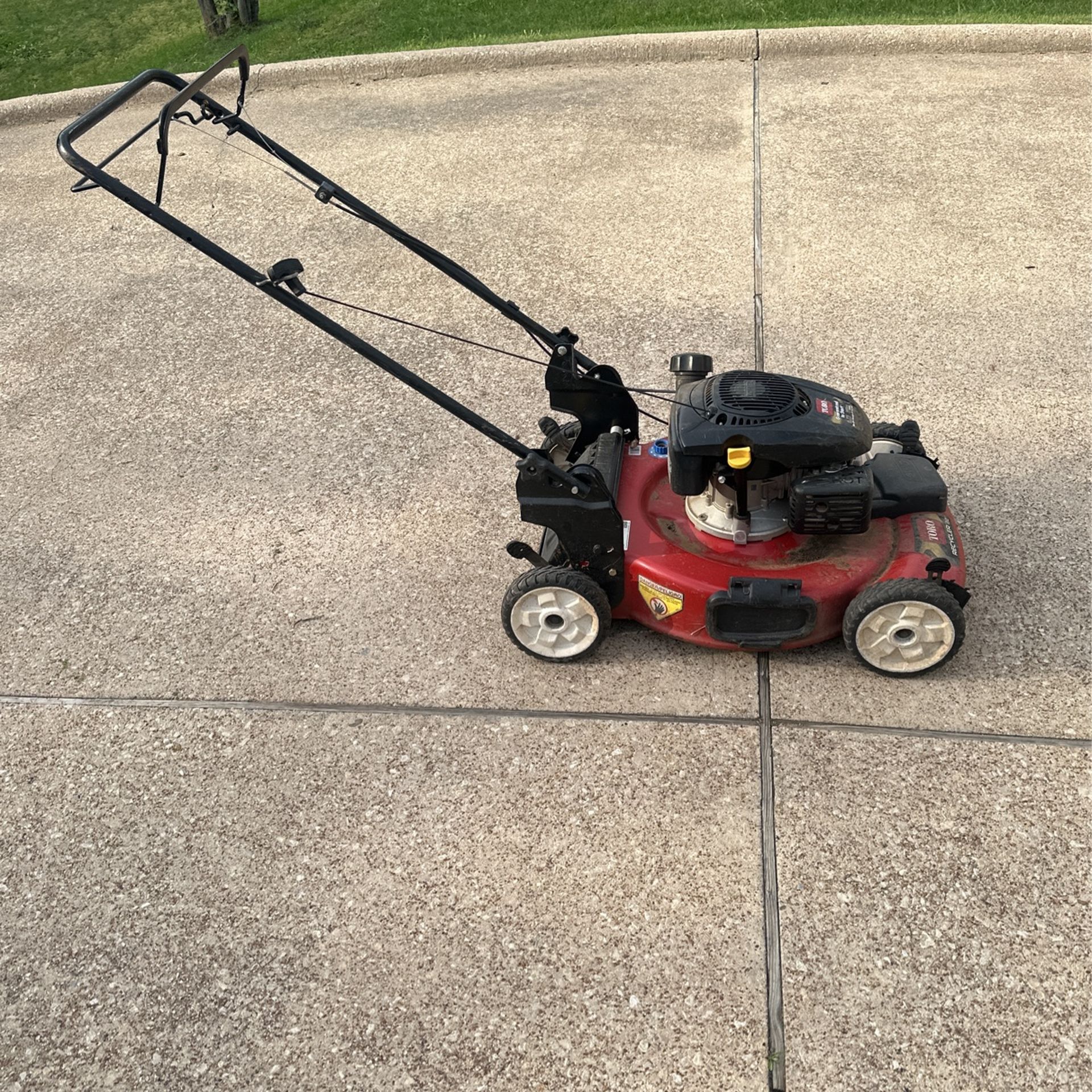 Toro 22” Recycler Lawn Mower 