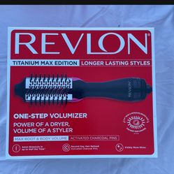 Revlon Titanium Max Edition Hot Air Brush