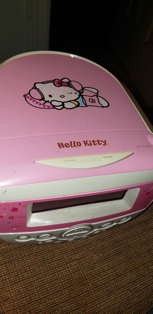 Hello Kitty Alarm Clock/ CD Radio