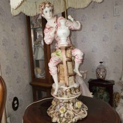 2 Vintage Capodimonte lamps and shades