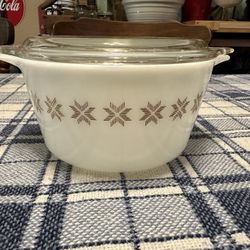 Vintage Pyrex Town And Country  #473 Casserole With Lid