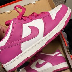 Nike Dunk 6.5y
