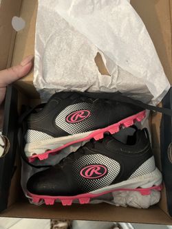 Girls Baseball Cleats 