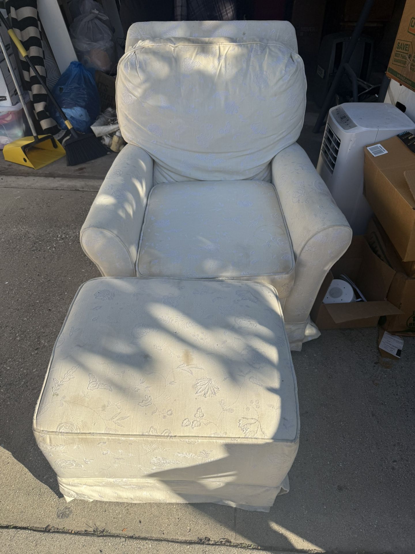 Designer Nursing Chair